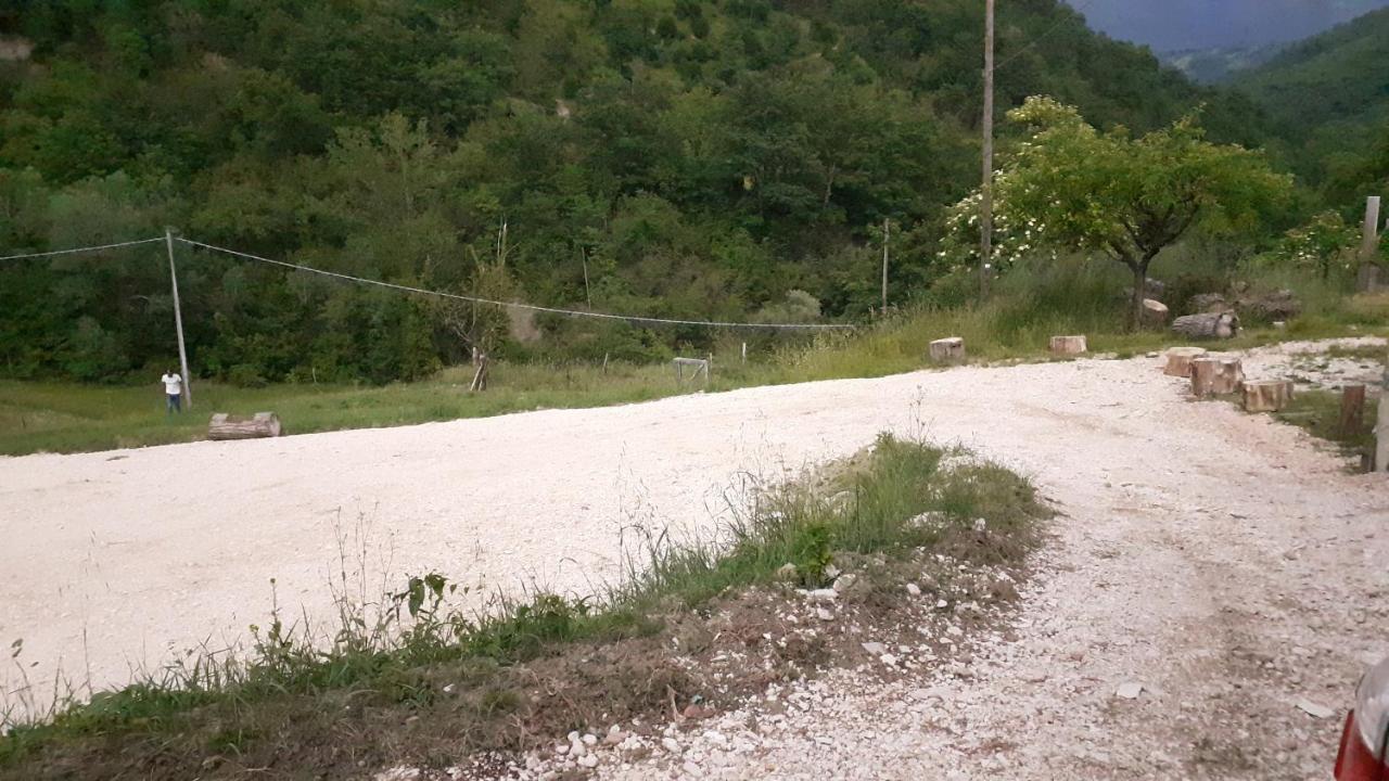 Agriturismo Marcofrate, A Retreat In The Nature Valtopina ภายนอก รูปภาพ